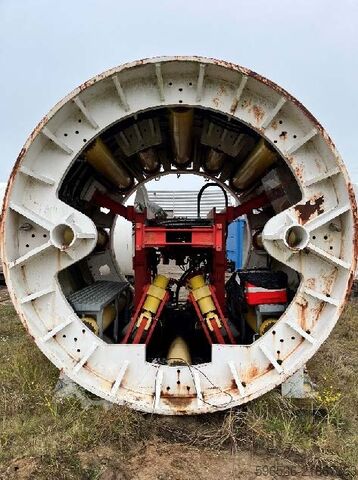 Tunnelboormachine MTS Lovat Mittelschuß mit Erektor als Pushmodul 3m