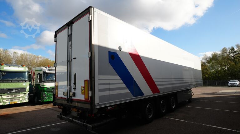 Transporte refrigerado/congelado Schmitz Cargobull 3 AXLE FRIGO TRAILER WITH THERMO KING SLX I BI-...