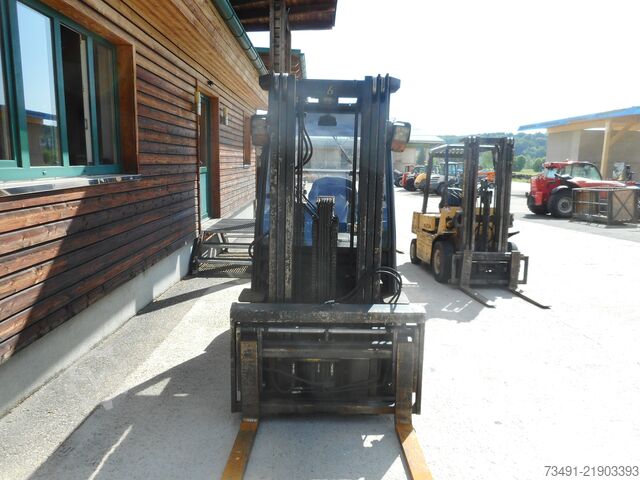 Carretilla elevadora Toyota 02-8FDF25 Triplex + SS + ZV + Kabine