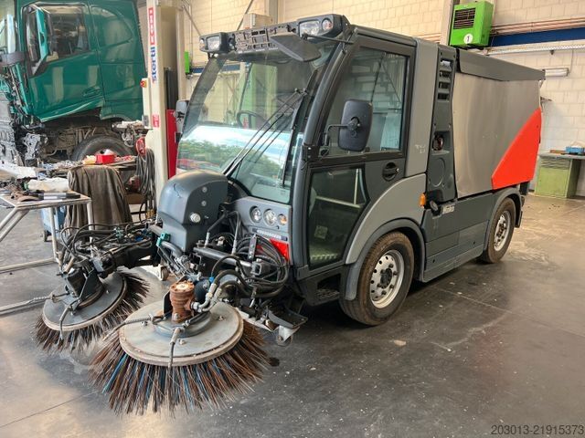 Dostosowany van HAKO Citymaster CM 2200 Kehrmaschine 2 m³