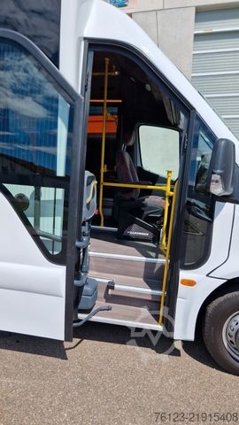 Autobus miejski MERCEDES-BENZ Heckniederflur Sprinter 517 / 4 er Bestuhlung