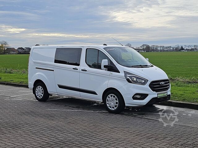 高顶旅行车 FORD TRANSIT CUSTOM 2.0 L2H1 Dub.- Cab. Navi