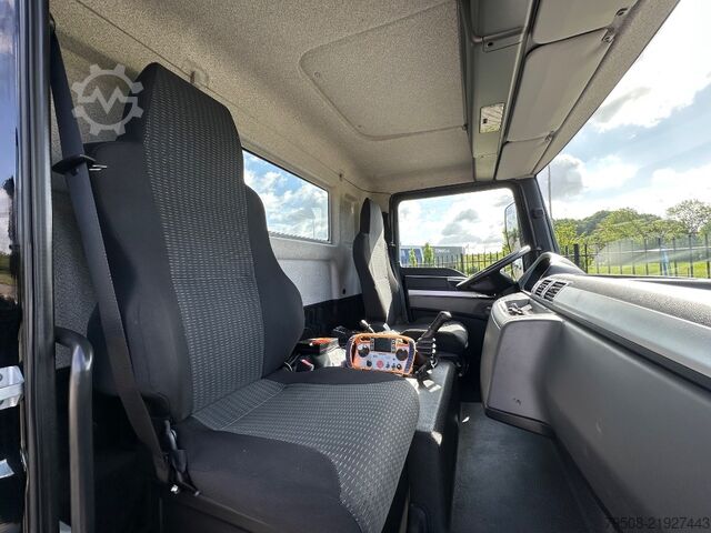 Alle terrein kraan Böcker AK 37/4000 with passenger basket, 2016, 35.076 km!