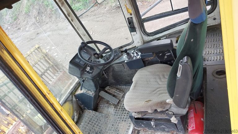Avfallskomprimator BOMAG BC 571 RB
