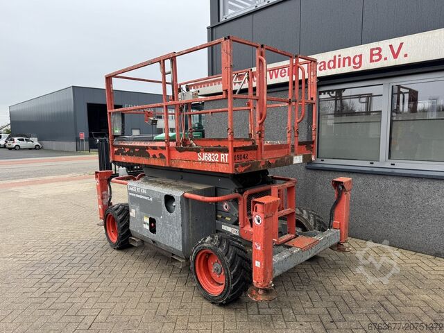 SKYJACK SJ 6832RT Scissor Lift, 2014, 4x4, Kubota Diesel Engine, 12m Working Height SKYJACK SJ 6832RT Schaarhoogwerker SCISSOR 2014 4X4 Kubota Diesel 12M Werkhoogte