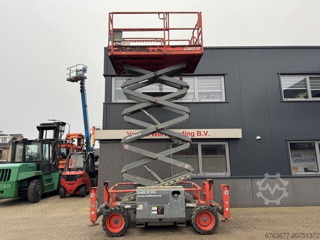 SKYJACK SJ 6832RT Scissor Lift, 2014, 4x4, Kubota Diesel Engine, 12m Working Height SKYJACK SJ 6832RT Schaarhoogwerker SCISSOR 2014 4X4 Kubota Diesel 12M Werkhoogte