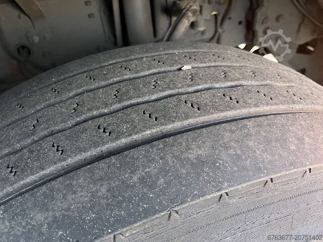 Truck - box truck - DAF CF 230FA - EURO6 - MOT 11/25 - 2017 - side door/tail lift - very tidy condit DAF CF 370 FA