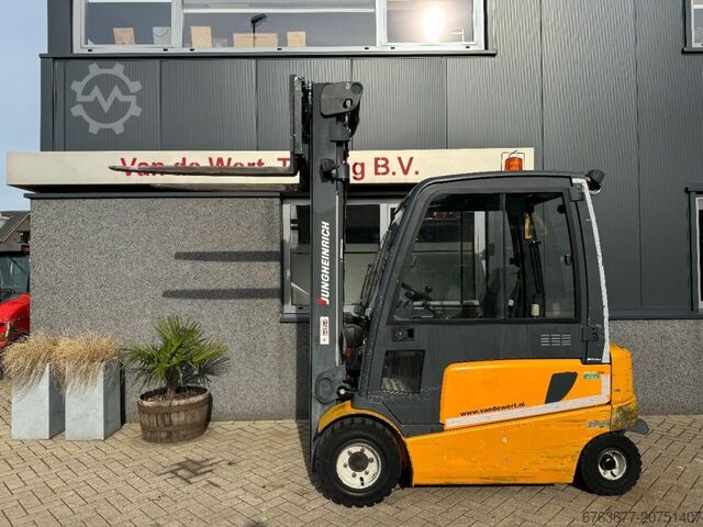 Jungheinrich EFG430K Heftruck Triplo 650 Freelift/Sideshift/4e functie elektrisch accu 2016 JUNGHEINRICH EFG 430 K