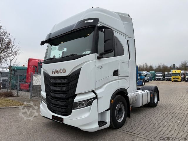 Standaard trekker IVECO S-Way 480/Intarder/2xTank/Navi/EURO6D