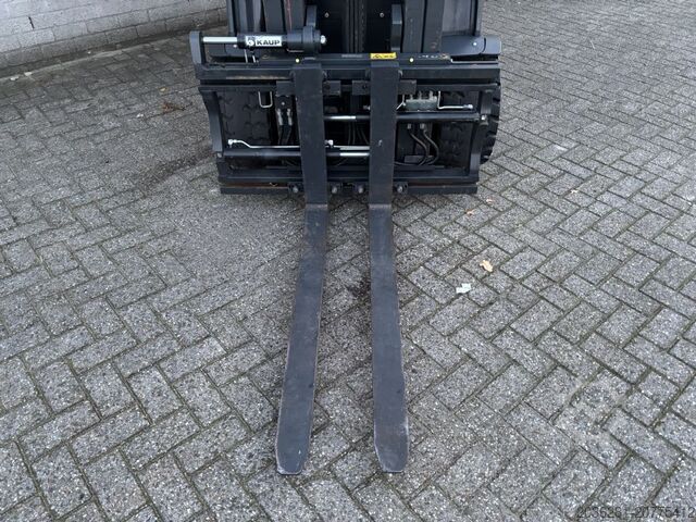 Elektrinis keturių ratų krautuvas Linde E35HL-01