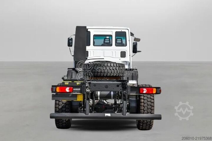 Chassis cab IVECO Euro Cargo ML150 4x4 Chassis