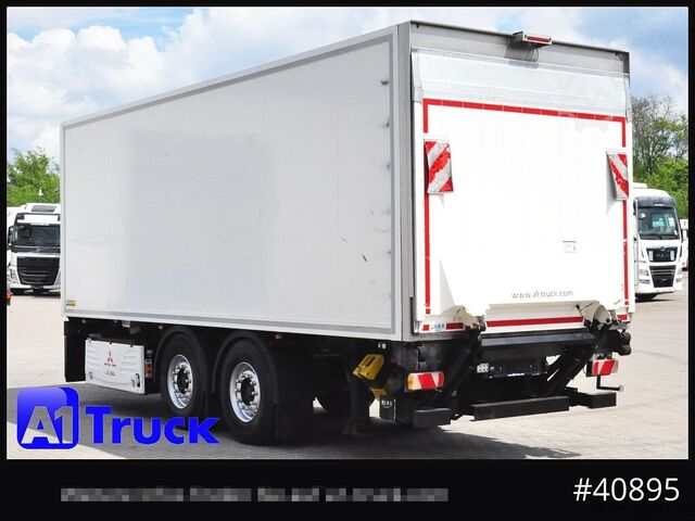 Koeltrailers ROHR durchladbar, LBW, hochgekuppelt Mitsubishi,