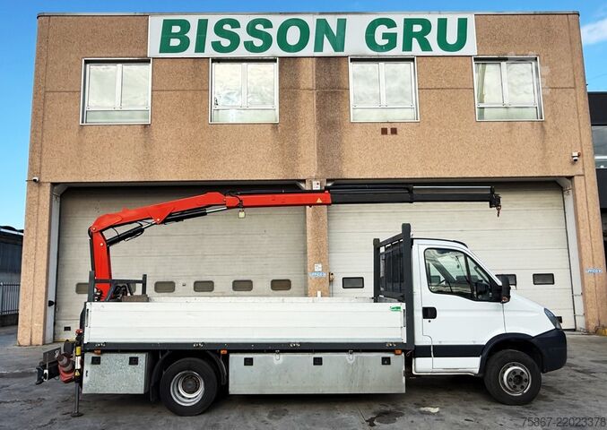 Kamion sa ravnom platformom Iveco Daily 65C17