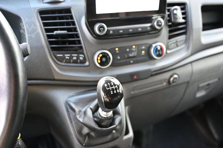 Ford Transit Custom 300 2.0 TDCI L2H1 Trend, dviguba kabina, 6 sėdimų vietų, „CarPlay“, vilkimo kabl Ford Transit Custom 300 2.0 TDCI L2H1 Trend DC 6 Zit...