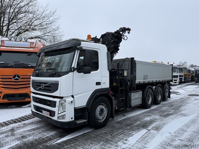 Kipper LKW Volvo FM410 8X4 Kipper mit Kran HIAB 244-5