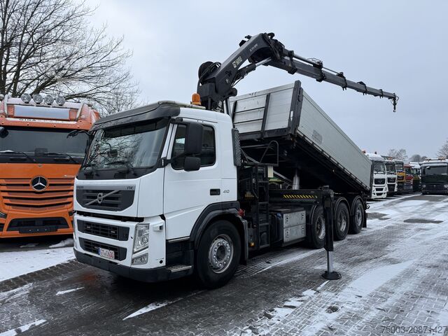 Kipper LKW Volvo FM410 8X4 Kipper mit Kran HIAB 244-5