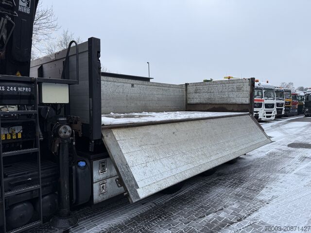 Kipper LKW Volvo FM410 8X4 Kipper mit Kran HIAB 244-5