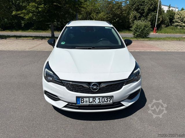 מיניבוס OPEL Astra 1.4 Turbo Sports Tourer/LED/Kamera/Klima