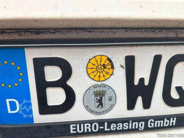 Remorcă cu șasiu interschimbabil KRONE Lafette