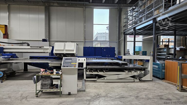 Laserstanzpresse TRUMPF TruMatic 6000 (K01G) 3200 Watt FMC