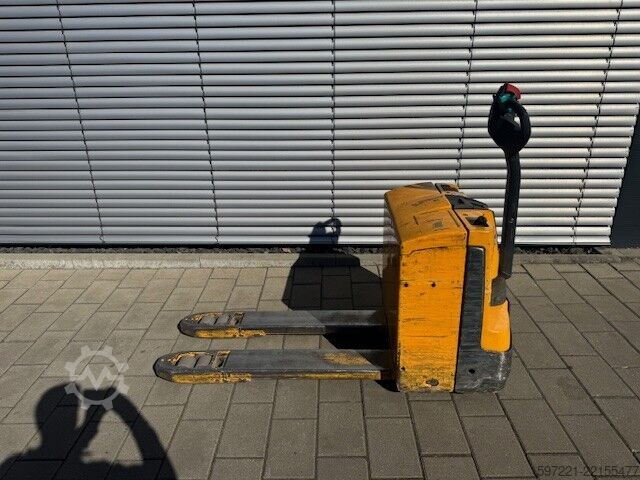 电动托盘搬运车 Jungheinrich EJE 116  res HP