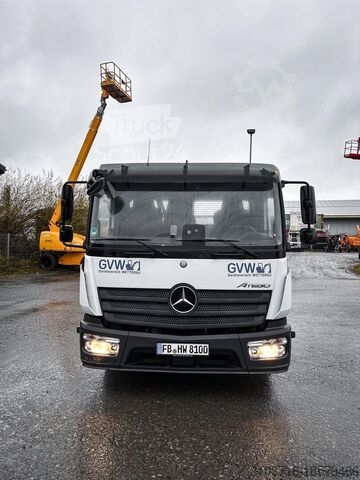 Volquete de tres vías Mercedes-Benz Atego 818 Kipper
