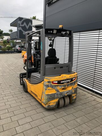 電動 - 3輪 Jungheinrich EFG 220