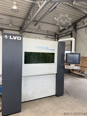 レーザー切断機 LVD PHOENIX FL 3015 Fiber 6 kW