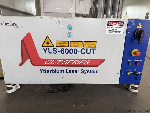 レーザー切断機 LVD PHOENIX FL 3015 Fiber 6 kW