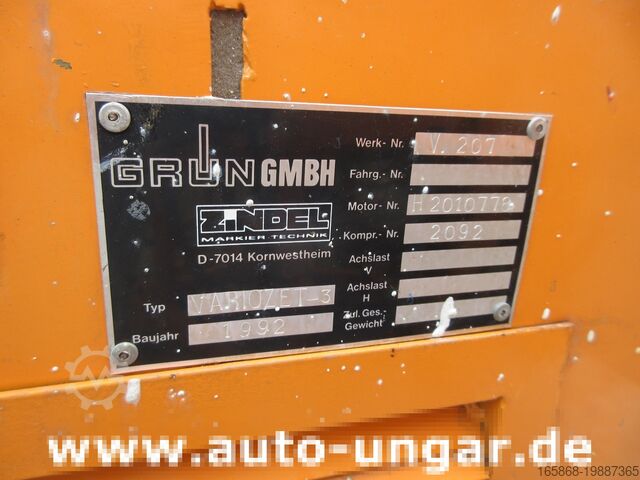 Road marking machine Graco LineLazer II 5900  auf Zindel VarioZet 3