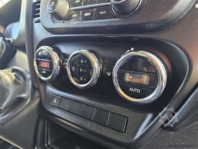 Mobil station wagon beratap tinggi IVECO DAILY 35S14       L2H2 Airco Euro6!