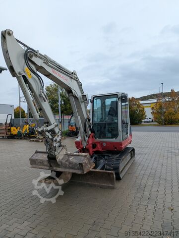 迷你挖掘机 Takeuchi TB 250 V3