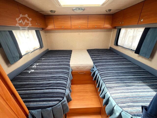 Alkovinis kemperis ADRIA Izola A 697 SL - Einzelbetten - Sat/TV - Solar -