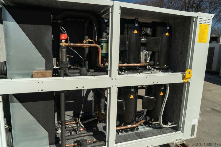 Chladiace/tepelné čerpadlo New Watercooled chiller Climaveneta NX WN 1004 306 kW/340 kW