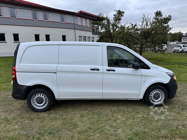 Tovornjak z zabojnikom Mercedes-Benz Vito 116 cdi