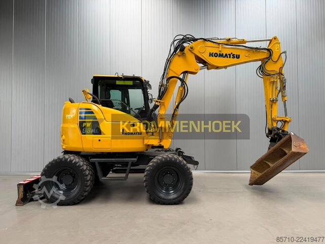 Escavatore gommato Komatsu PW 98 MR-10