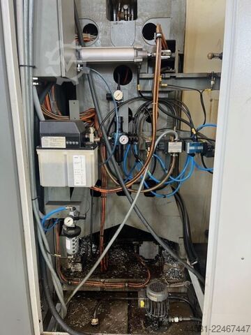 Vertikales Bearbeitungszentrum Deckel Maho DMC 63 V