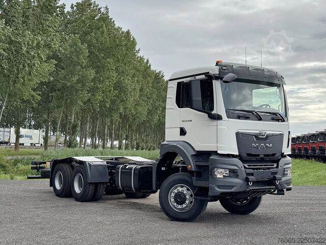 Chassis com cabina MAN TGS 33.400 BB CH Chassis Cabin (5 units)
