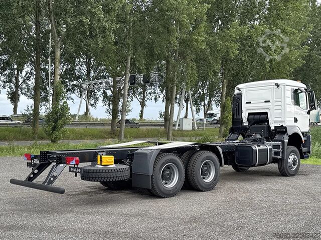 Chassis com cabina MAN TGS 33.400 BB CH Chassis Cabin (5 units)
