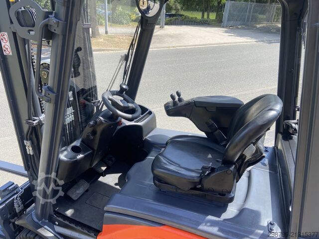 Chariot élévateur électrique à 3 roues Linde E 18-02