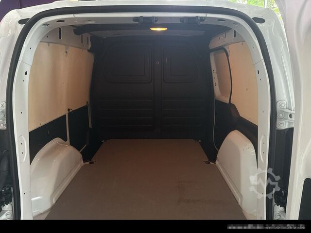 Panelvan MERCEDES-BENZ 112 CDI standard Base Kamera/MBUX/Sitzheizung