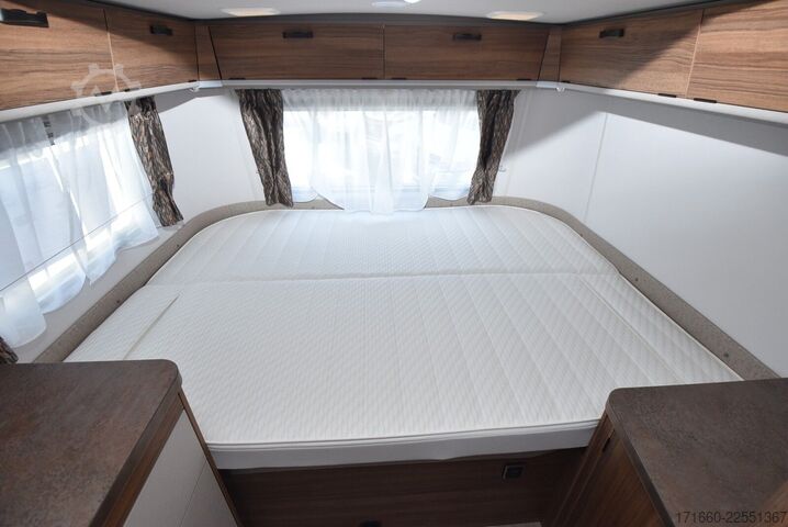 Karavāna HYMER/ERIBA Eriba Touring 630 1600kg, Combi 4E, Bodentemp.