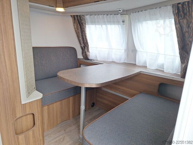 Karavāna HYMER/ERIBA Eriba Touring 530