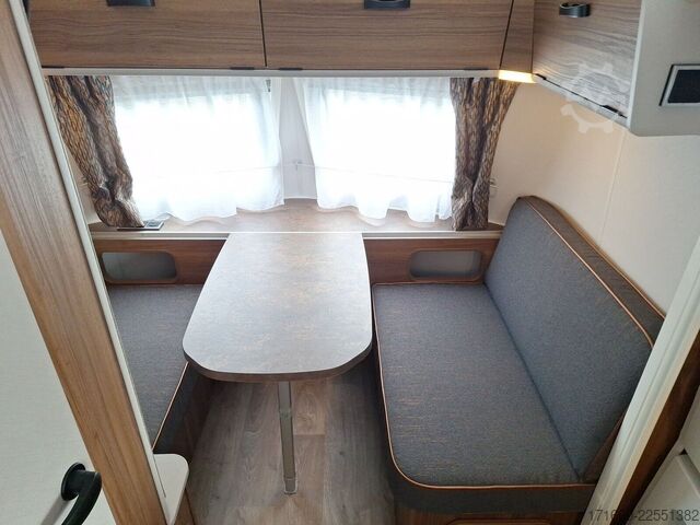 Karavāna HYMER/ERIBA Eriba Touring 530
