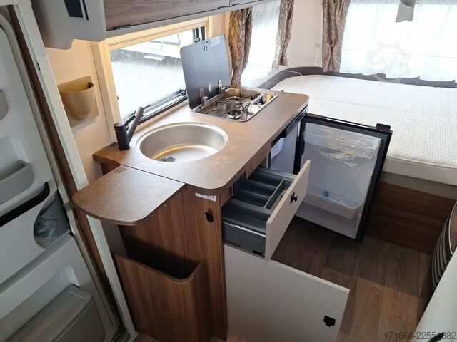 Karavāna HYMER/ERIBA Eriba Touring 530
