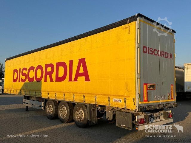 กึ่งพ่วงเปิดพร้อมผ้าใบคลุม Schmitz Cargobull Curtainsider Standard