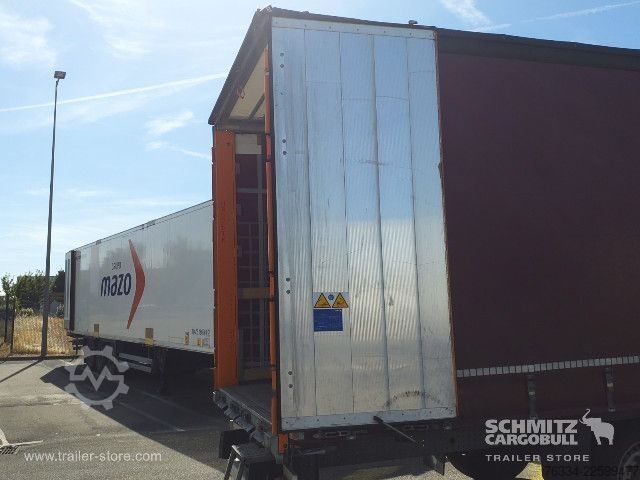 נגרר חצי פתוח עם ברזנט Schmitz Cargobull Semitrailer Curtainsider Standard