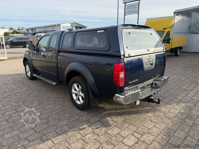 ピックアップトラック NISSAN Navara Pickup KingCab  4X4.Klima.Tüv 04/27