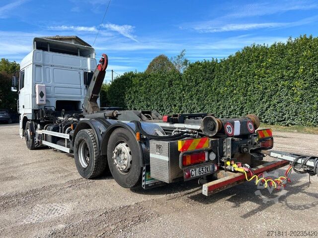 Camion benne à bras amovible DAF DAF XF530 SCARRABILE
