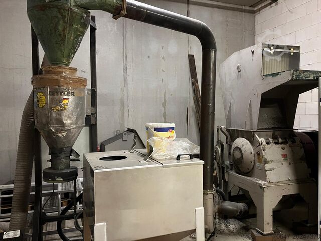 โรงโม่ตัด 22 kW พร้อมระบบดูดและไซโล HERBOLD CS450/600-2A